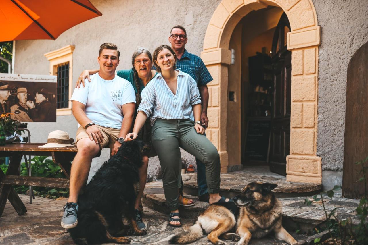 Kultur Weingut Kaestenburg Ratsch an der Weinstraße Dış mekan fotoğraf