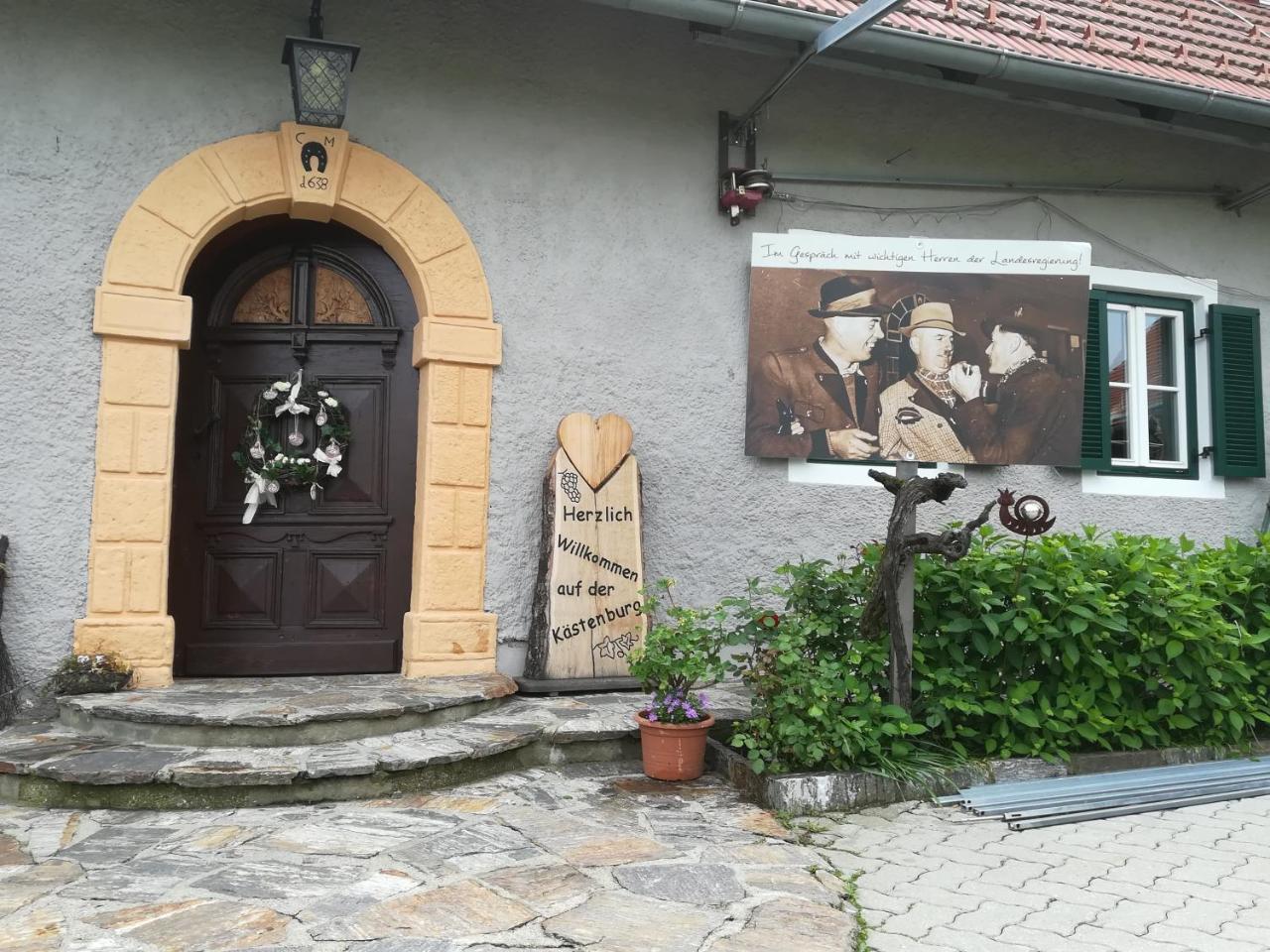 Kultur Weingut Kaestenburg Ratsch an der Weinstraße Dış mekan fotoğraf
